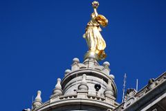 06-5 The Statue Of Civic Fame Sits Atop Manhattan Municipal Building In New York Financial District